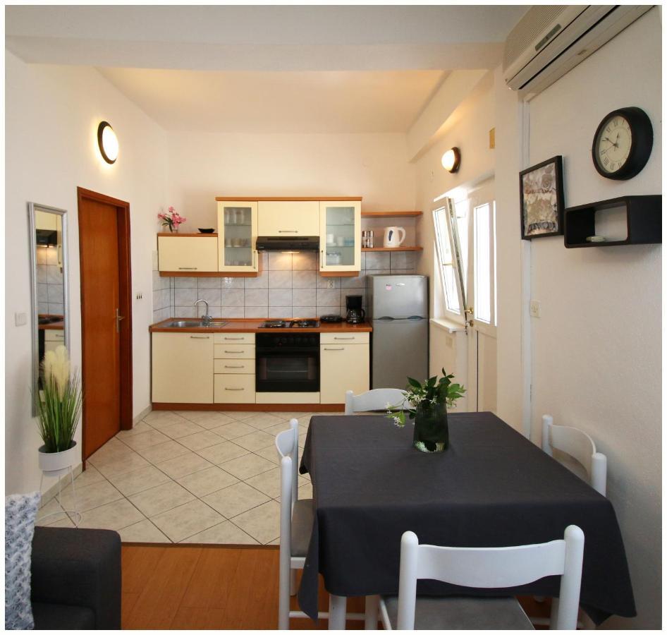 Studio Apartman Elena Primošten Exterior foto